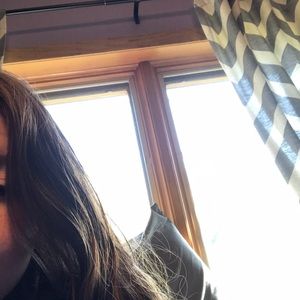 Meet your Posher, Chloe